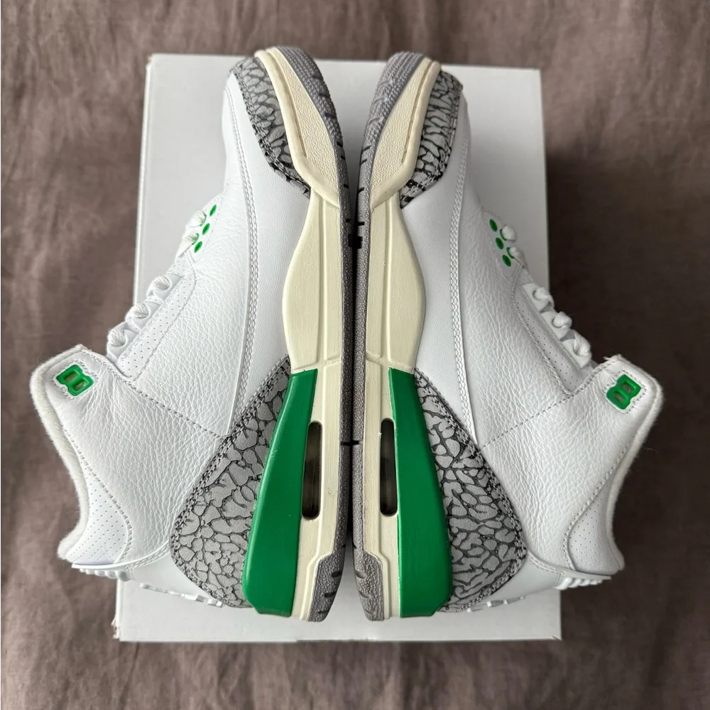 100% AUTHENTIC Wmns Air Jordan 3 Retro 'Lucky Green' - Picture 6 of 15